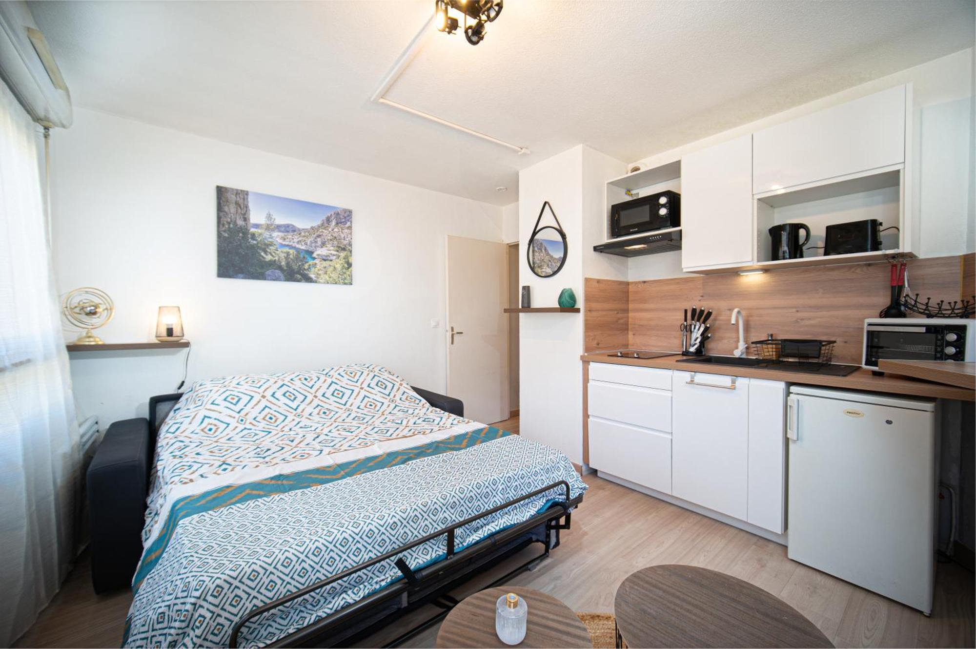 Apartment Climatise Avec Parking A 6min A Pied De La Gare St Charles